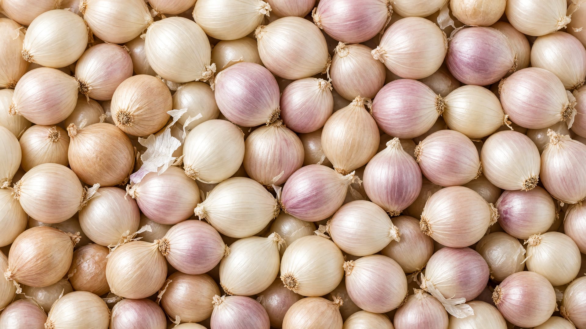Pearl onions, a fresh produce item